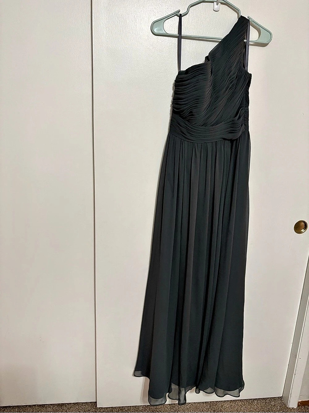 MORILEE Pleated Maxi Dress in Black Size 8 Like New